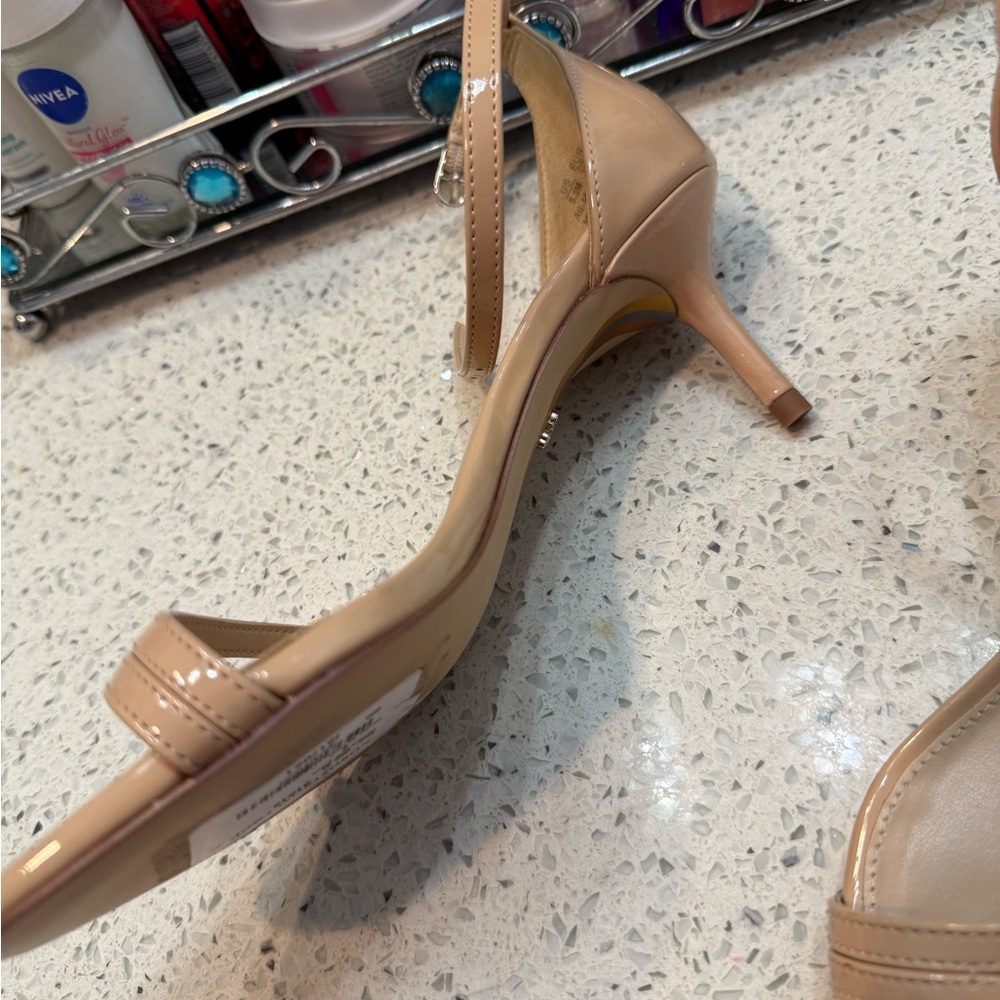 Nordstrom Tan Minimalist Kitten Heels - Picture 3 of 8